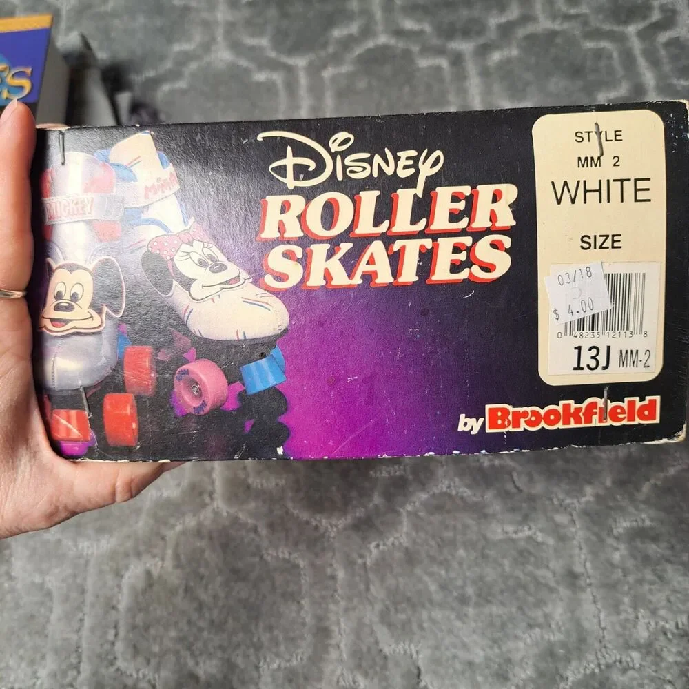 Vtg Minnie Mouse Roller Skates GIRLS SIZE 13 YOUTH Quad Wheels Disney Pastels